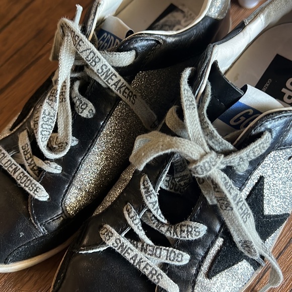 Golden Goose Deluxe Brand Venezia Low Cut Sneakers - Picture 8 of 16